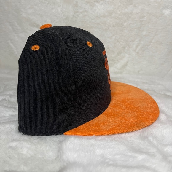 San Francisco Giants Corduroy SnapBack - Picture 2 of 4